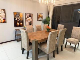 Elegant Village Manor - 6