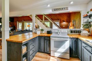 Lake Ogemaw Escape: Private Beach & Dock - 2