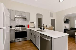 Spacious 3BR Near Downtown Indy - 6