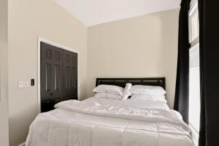 Spacious 3BR Near Downtown Indy - 4