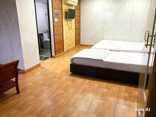 Tom Hotel - 9