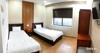 Tom Hotel - 7