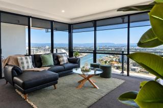 Circle on Cavill 2, 3, 4 & 5 Bedroom SkyHomes & SUB PENTHOUSES by Gold Coast Holidays - 6