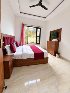 Hotel rainbow rays a selfie point by rudra group - 7
