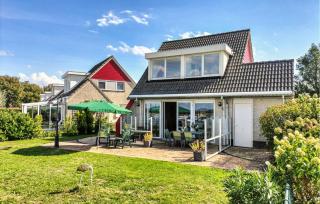 Nice Home In Stevensweert With Wifi - 1