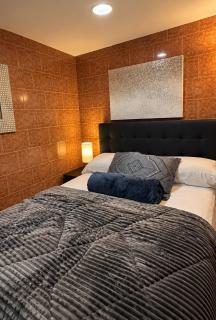 Small room ground level 5 - 9