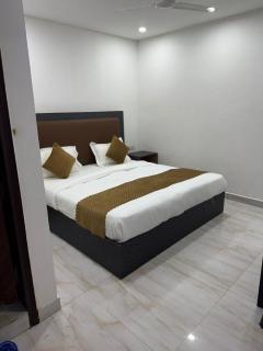 Hotel Royal Crest Inn - Greater Kailash - 8