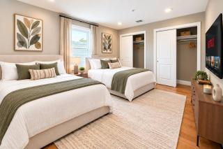 24 Guests FREE Parking+10 Min NYC+Backyard+Arcade - 4