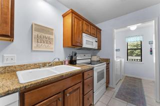 Serenity by the Lake 3BR Home - 2