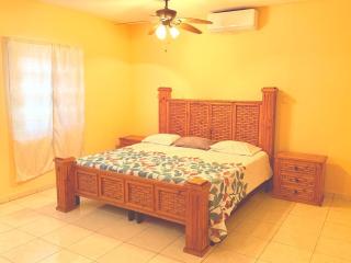 House for Family and Business Travel - 6