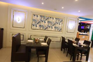 Hotel Suraj Palace - 4