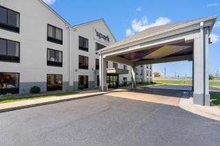 Spark by Hilton Paducah - 0