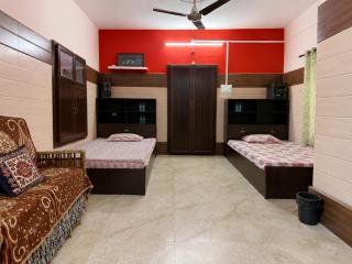 Homestay - 0