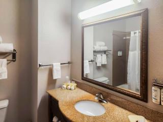 Country Inn & Suites by Radisson, Terrell - 4