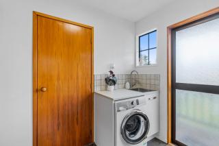 Spacious Hanmer Retreat - Families & Groups - 1
