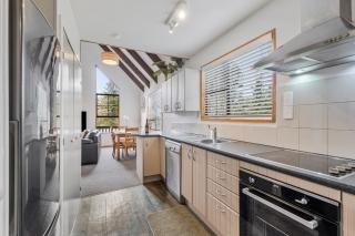 Spacious Hanmer Retreat - Families & Groups - 6