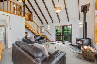 Spacious Hanmer Retreat - Families & Groups - 9