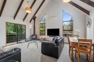 Spacious Hanmer Retreat - Families & Groups - 8