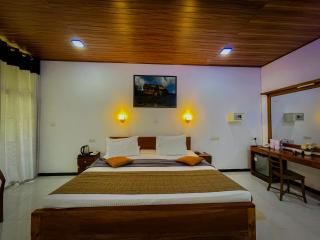 Acme Grand Hotel - 4