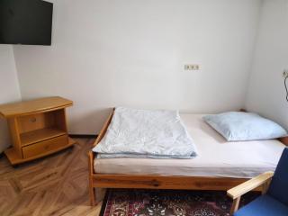 Geräumige Monteurwohnung in ruhiger Lage in Riedbach - 7