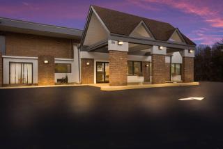 Quality Inn Asheville Airport - 4
