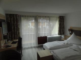Hotel Wasserfall Garni - Oberndorf - 3