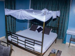 Shikara apartments 3bedroom ,Mahesh Doshi road - 0