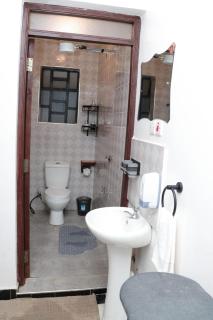 Kim's Executive Three bedroom apartment with outdoor, Nakuru CBD - 3