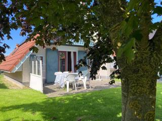 Lilian Modern Holiday home at a typical dutch canal, close to the Lauwersmeer - 0