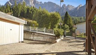 The Pearl of the Dolomites - 4