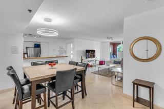 Aventura Palm Retreat 2BR Pool Gym Tennis - 7