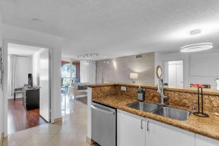 Aventura Palm Retreat 2BR Pool Gym Tennis - 1