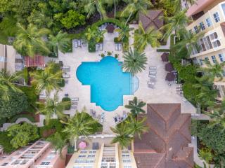 Aventura Palm Retreat 2BR Pool Gym Tennis - 4