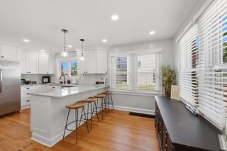 Avon Lake Retreat Sleeps 6 -  - 3