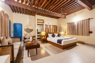 Hotel Grand Marina Suites Near IGI Airport - 1