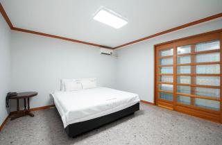 Songjeong Coco Hotel - 4