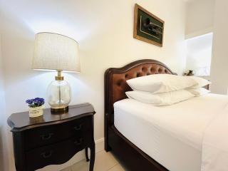 Room and the city trat - 3