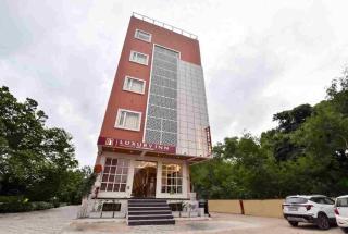 Hotel Luxury Inn - 0