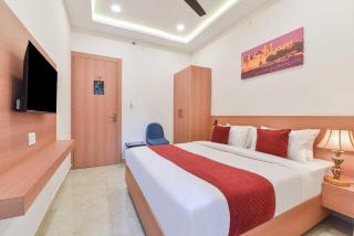 Hotel Luxury Inn - 4