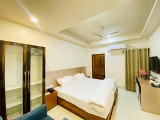 Ishwara's Enclave - 4