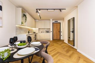 Olive Lux Living Two Central Apartments with Private Parking - 5