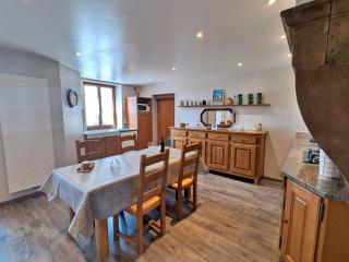 Gîte convivial 4/5 pers. avec parking privé, proche nature et histoire, tout confort inclus - 4