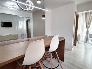 Exelis Luxury Apartment with Private Parking - 3