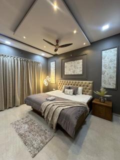 Bachelors Paradise Fully Furnished 2bhk with Garden Heart of City - 4