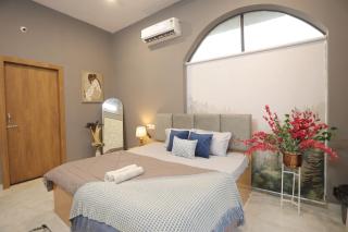 Bachelors Paradise Fully Furnished 2bhk with Garden Heart of City - 1