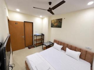 Hotel Shree Mangla - 1