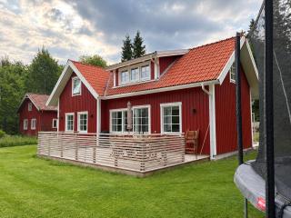 Idyllic house by the lake - 0