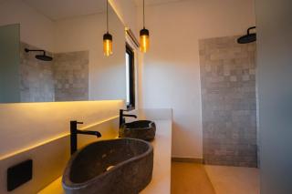3BR Family Modern Tropical Villa w Private Pool - 2
