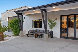 Designer Luxury Home wPool Hot Tub Foothills - 3