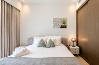 Grande Downtown Dubai - Luxury 1BR Apt near Burj khalifa and Dubai Mall - 2